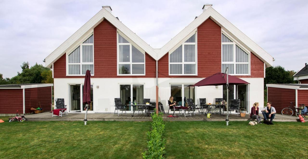 Ferienhaus Nordhorn - Haus Am See Exterior photo