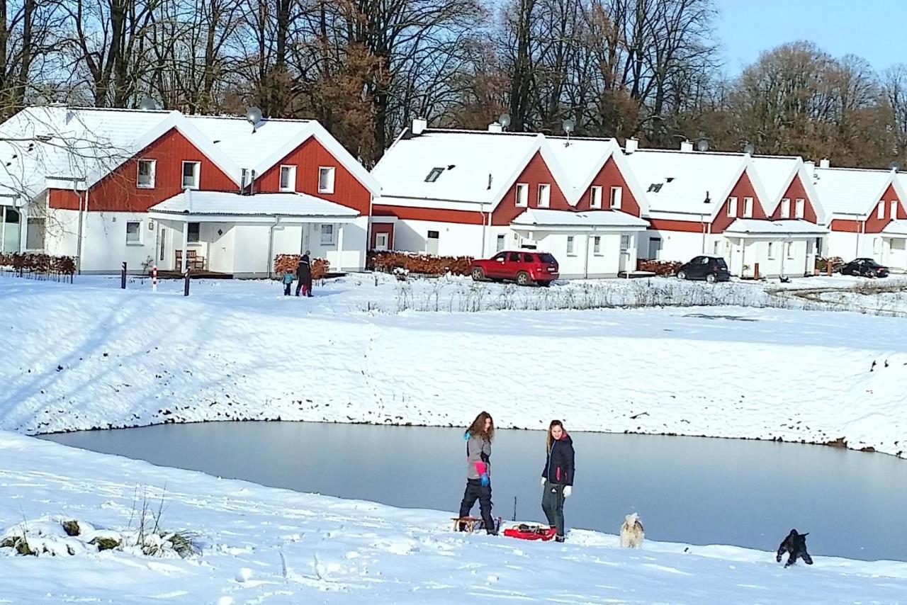 Ferienhaus Nordhorn - Haus Am See Exterior photo